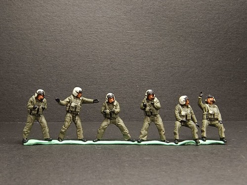 Painted 6 persons - 1/72, 6-persons